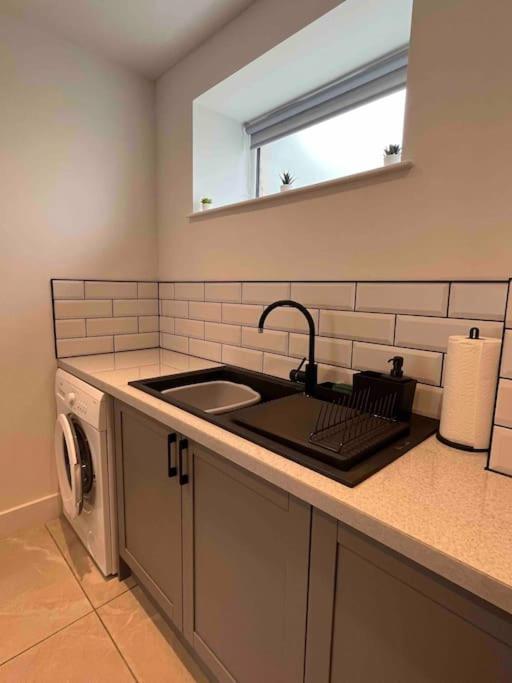 Apartament Entire Property In Downham Market, Serviced Accomodation Zewnętrze zdjęcie